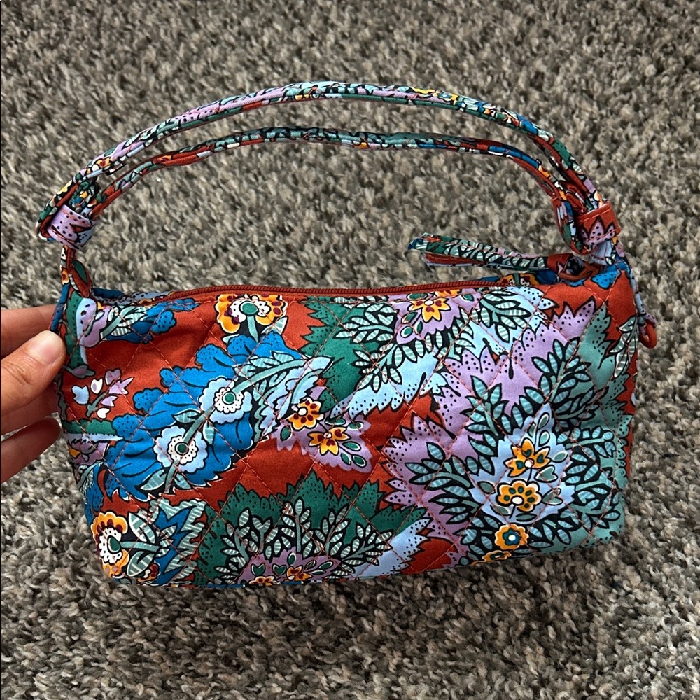 Vera Bradley Roxbury Crescent Shoulder Bag (cotton)
